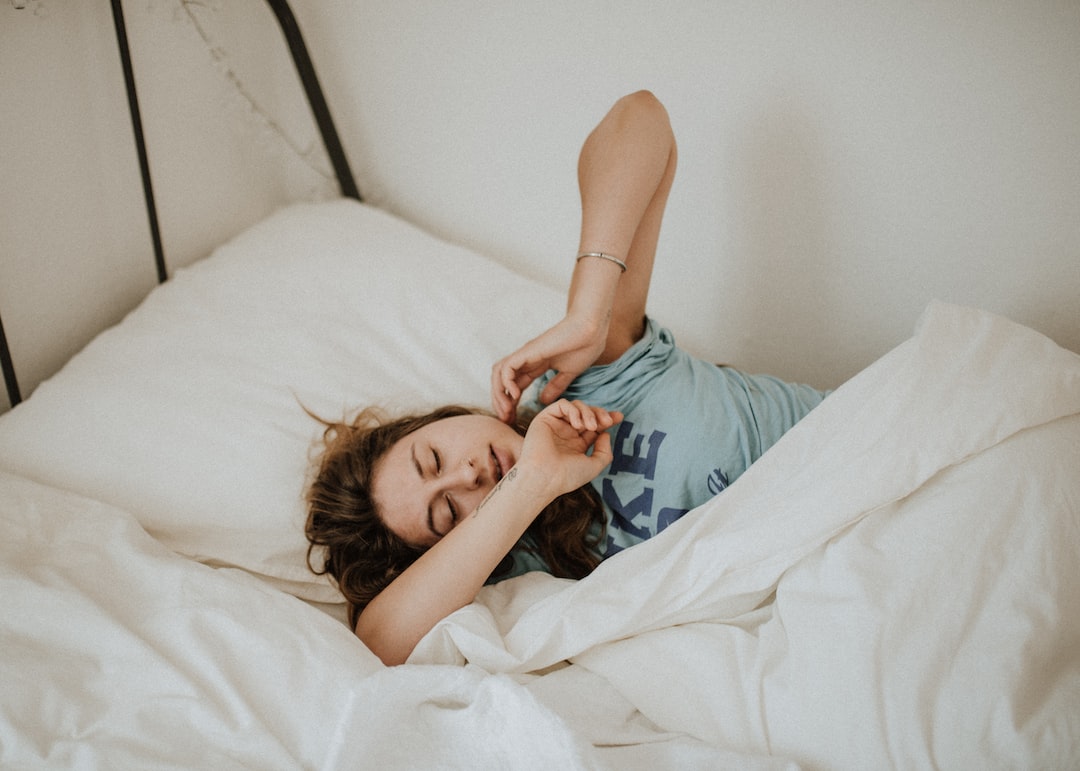 Comment dormir avec un partenaire qui ronfle ?